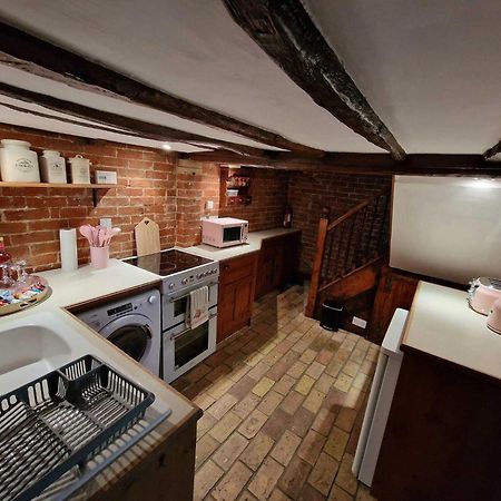 Two Bedroom Grade Ll Cottage At Az Luxury Stays Honey Horsefield With Wifi And Free Parking Hundon Eksteriør billede